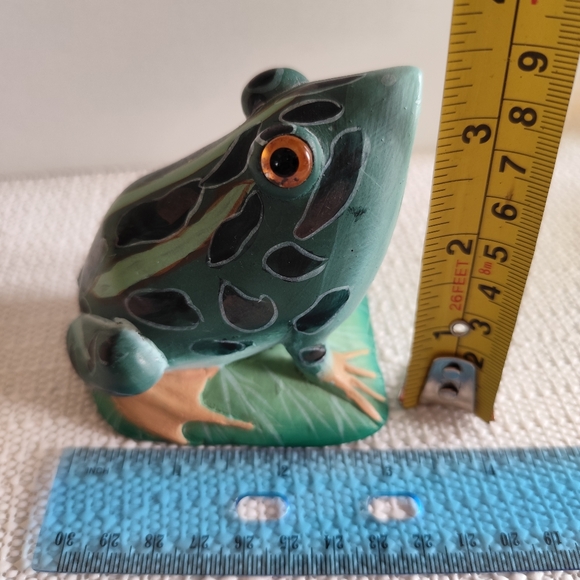 Hand Carved and Painted Stone Frog - Picture 3 of 7